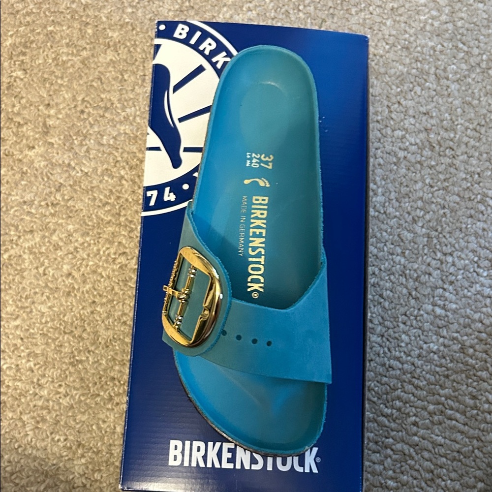 Birkenstock Turquoise Sandals with Gold Buckle 37 narrow